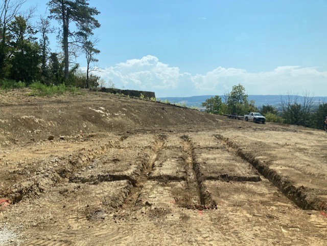 Maison en A personnalisée Jura : tranchées pour les réseaux