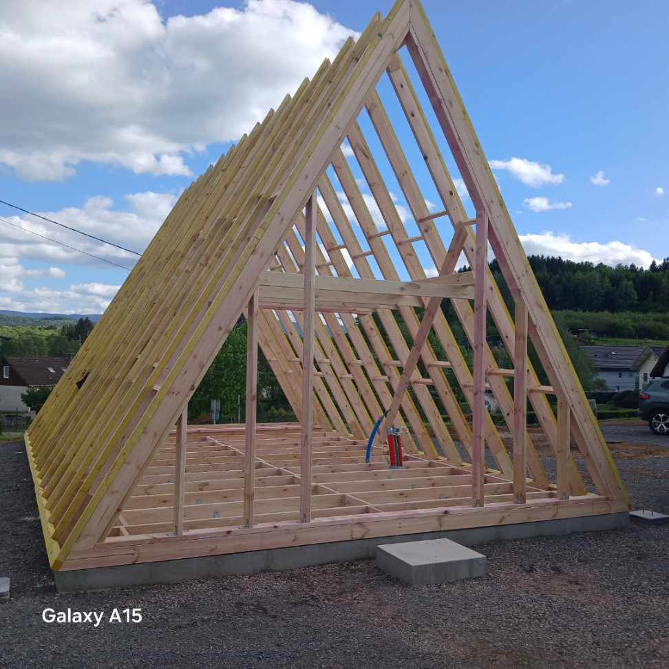 A-Frame XL Saulcy-sur-Meurthe : ossature bois vue de l’autre côté